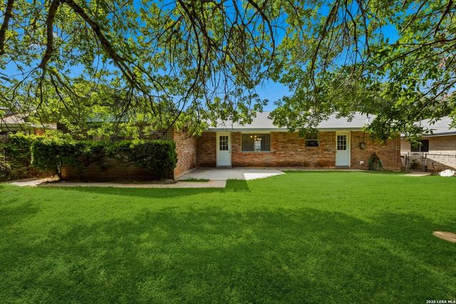 3723 Chartwell Dr, San Antonio, TX 78230
