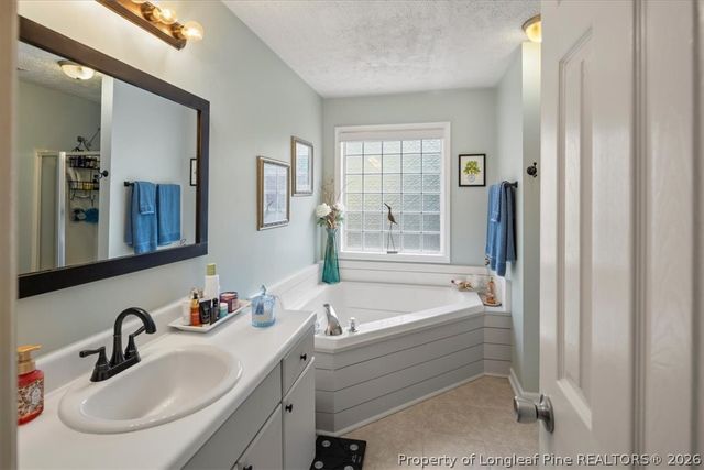 410 Bubble Creek Court 4, Fayetteville, NC 28311