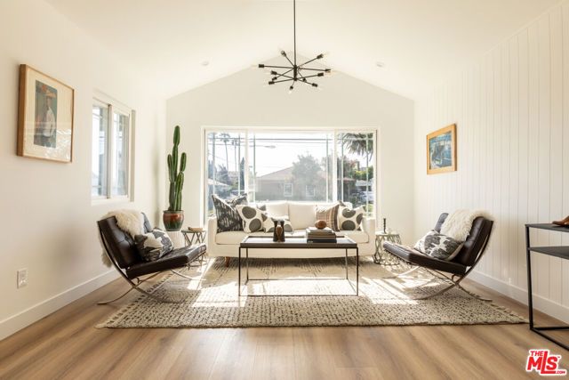 10516 Cimarron Street, Los Angeles, CA 90047