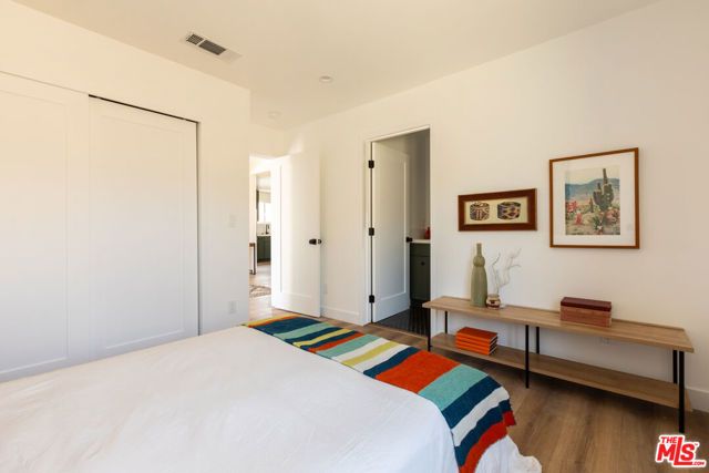 10516 Cimarron Street, Los Angeles, CA 90047