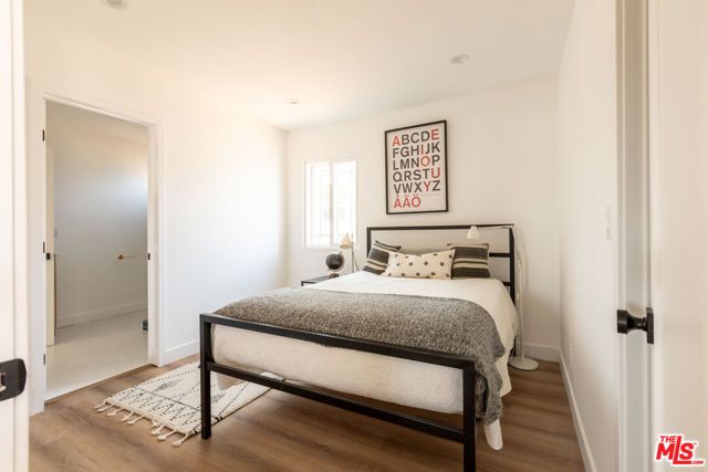 10516 Cimarron Street, Los Angeles, CA 90047