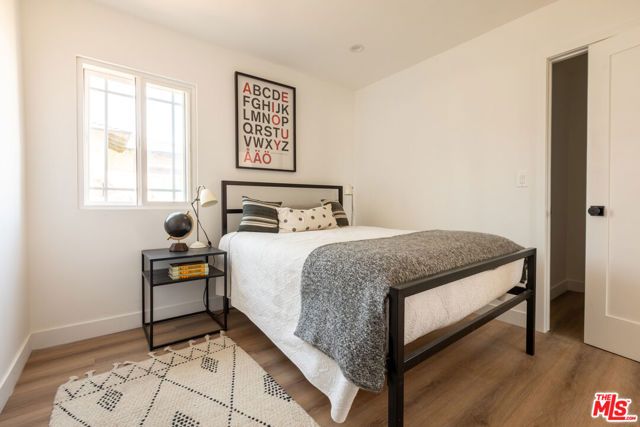 10516 Cimarron Street, Los Angeles, CA 90047