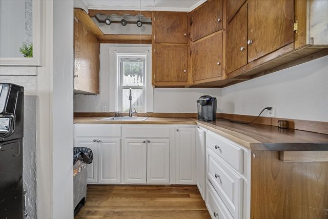 91 Oakwood Avenue, Lynn, MA 01902