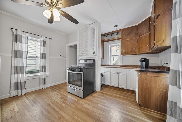 91 Oakwood Avenue, Lynn, MA 01902