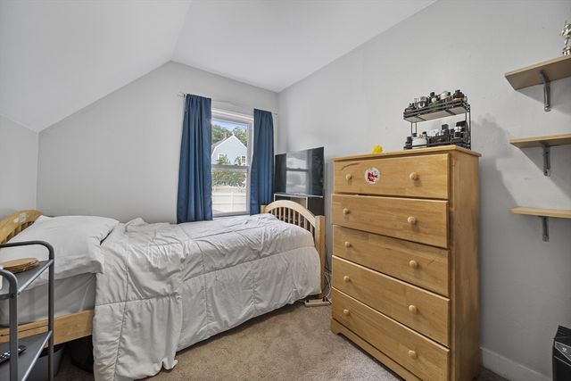 91 Oakwood Avenue, Lynn, MA 01902