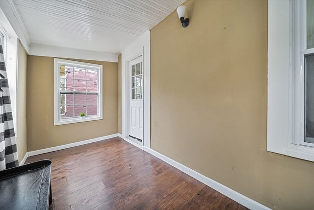 91 Oakwood Avenue, Lynn, MA 01902