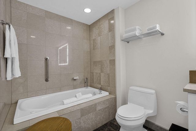 505 N Fort Lauderdale Beach Boulevard 713, Fort Lauderdale, FL 33304