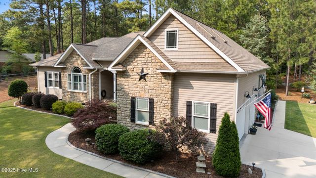 195 Devonshire Avenue, Seven Lakes, NC 27376