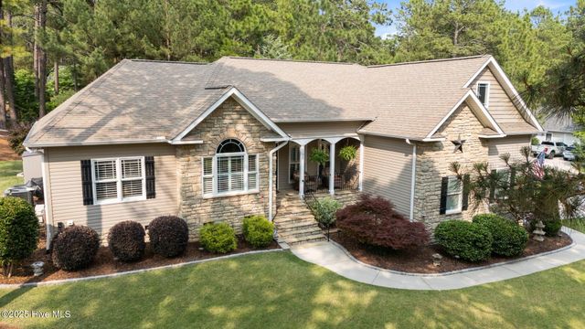 195 Devonshire Avenue, Seven Lakes, NC 27376