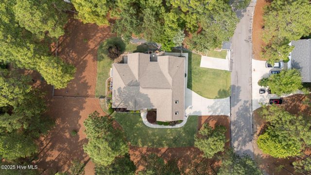 195 Devonshire Avenue, Seven Lakes, NC 27376