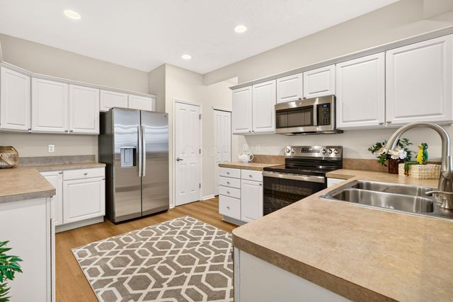 7434 Falls View Circle, Delaware, OH 43015