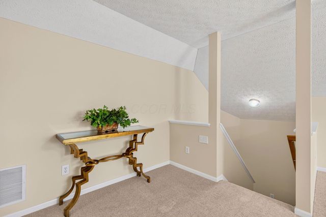 7434 Falls View Circle, Delaware, OH 43015