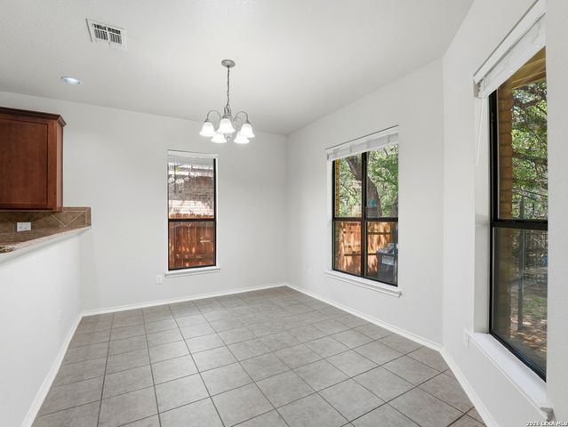 5542 Cross Pond, San Antonio, TX 78249