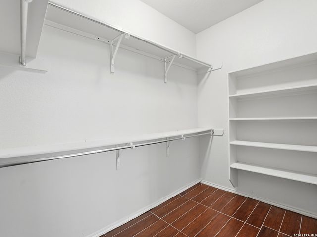 5542 Cross Pond, San Antonio, TX 78249