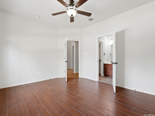 5542 Cross Pond, San Antonio, TX 78249