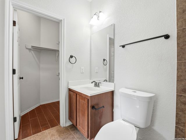 5542 Cross Pond, San Antonio, TX 78249