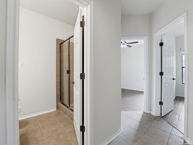 5542 Cross Pond, San Antonio, TX 78249