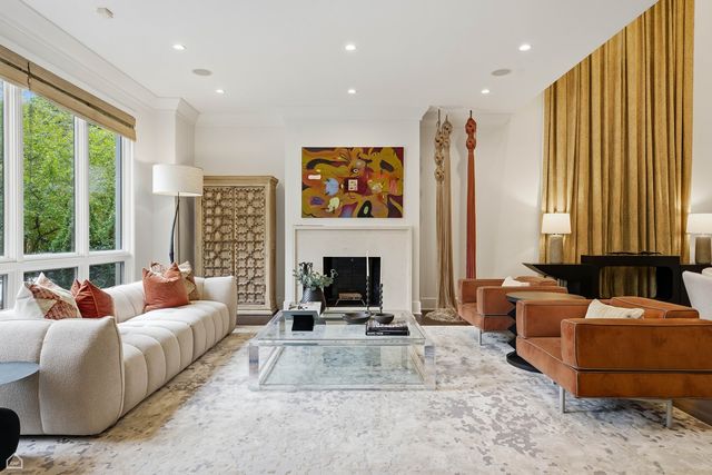 1838 N WOLCOTT Avenue, Chicago, IL 60622