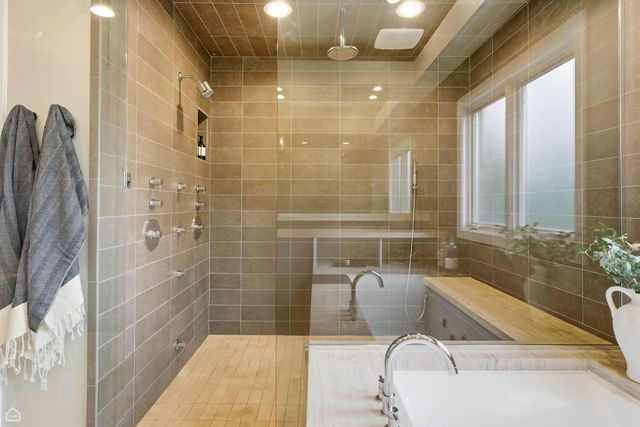 1838 N WOLCOTT Avenue, Chicago, IL 60622