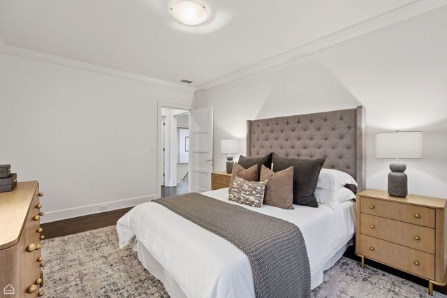 1838 N WOLCOTT Avenue, Chicago, IL 60622