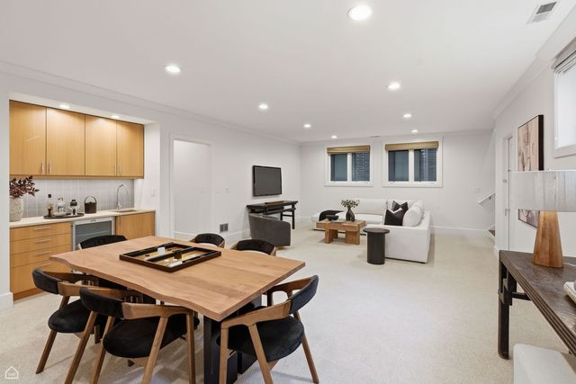 1838 N WOLCOTT Avenue, Chicago, IL 60622