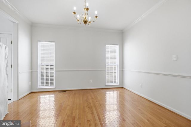 8016 TOWERING OAK WAY, Manassas, VA 20111