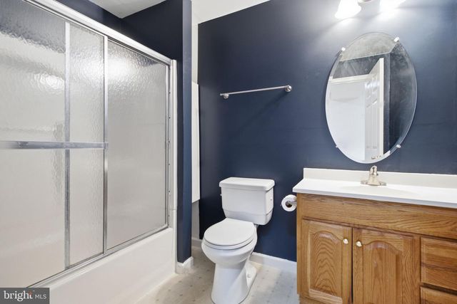 8016 TOWERING OAK WAY, Manassas, VA 20111