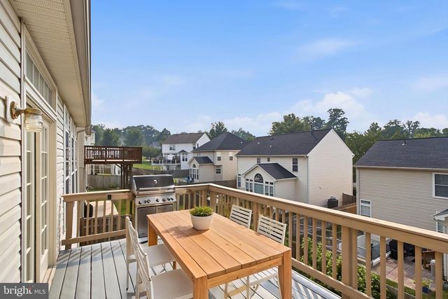 8016 TOWERING OAK WAY, Manassas, VA 20111