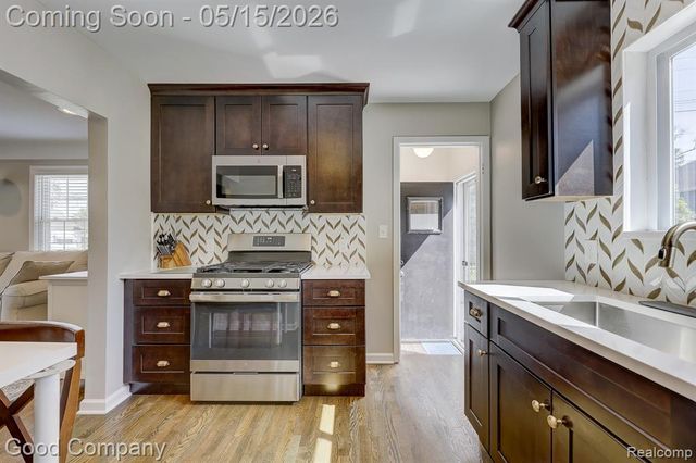 1706 N Blair Avenue, Royal Oak, MI 48067