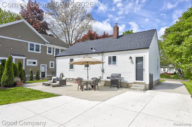 1706 N Blair Avenue, Royal Oak, MI 48067