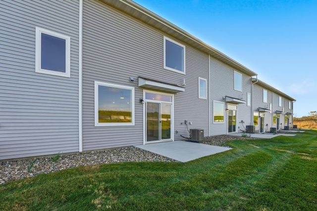 3009 Bracken Place, Norwalk, IA 50211