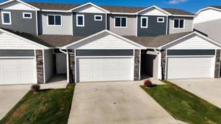 3009 Bracken Place, Norwalk, IA 50211