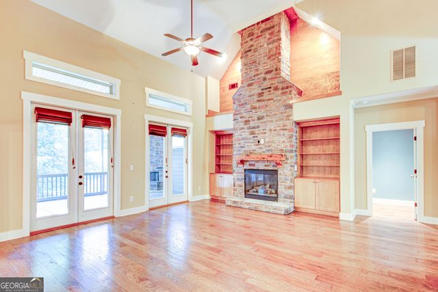 107 Beverly Farms Drive, Sharpsburg, GA 30277