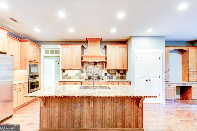 107 Beverly Farms Drive, Sharpsburg, GA 30277