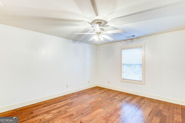 107 Beverly Farms Drive, Sharpsburg, GA 30277