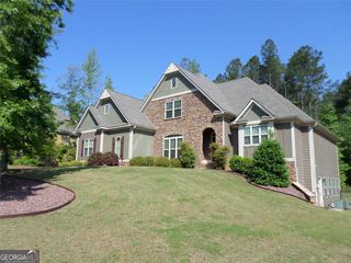107 Beverly Farms Drive, Sharpsburg, GA 30277