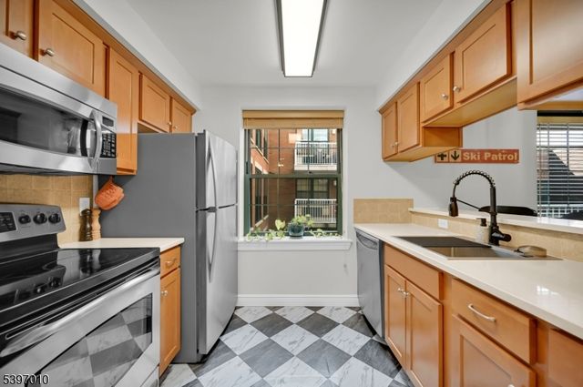 7 Prospect St 705, Morristown Town, NJ 07960