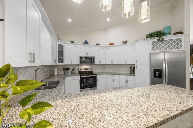 3283 2nd AVE SE, Naples, FL 34117