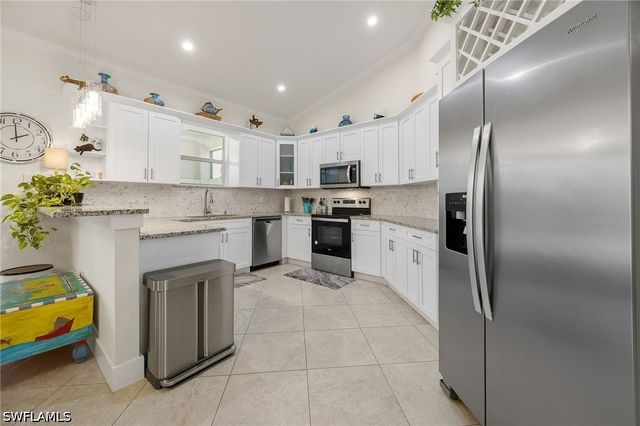 3283 2nd AVE SE, Naples, FL 34117