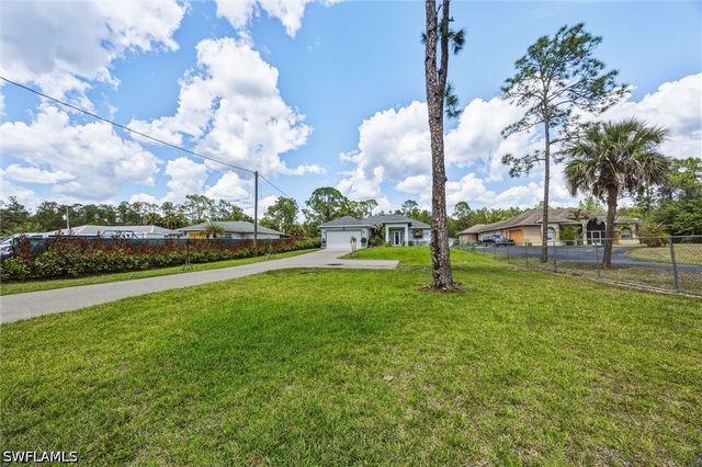 3283 2nd AVE SE, Naples, FL 34117