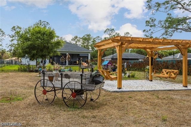 3283 2nd AVE SE, Naples, FL 34117