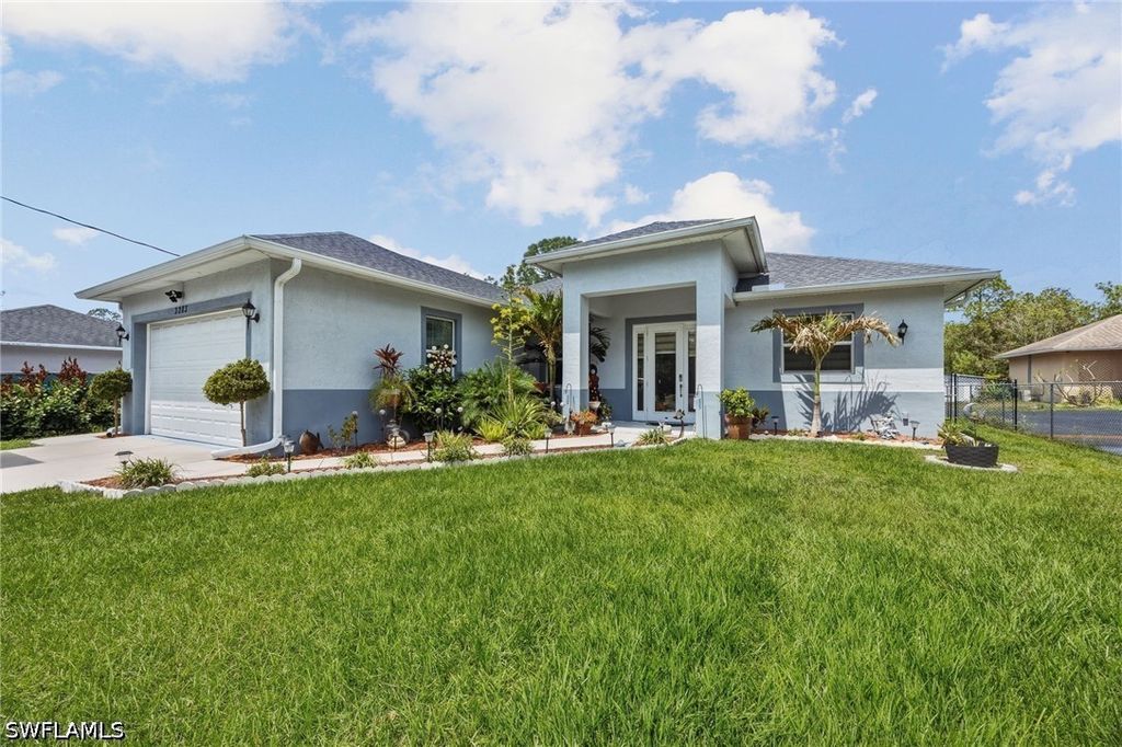 3283 2nd AVE SE, Naples, FL 34117