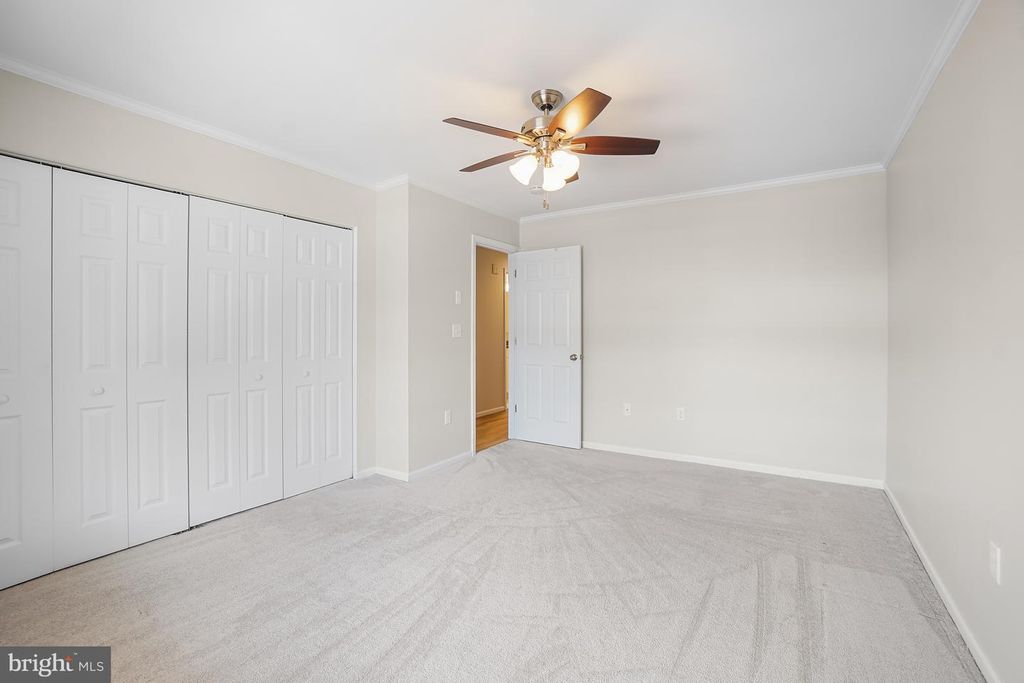 Image 24 of property listing at 15101 GLADE DR #10-3G, Silver Spring, MD 20906
