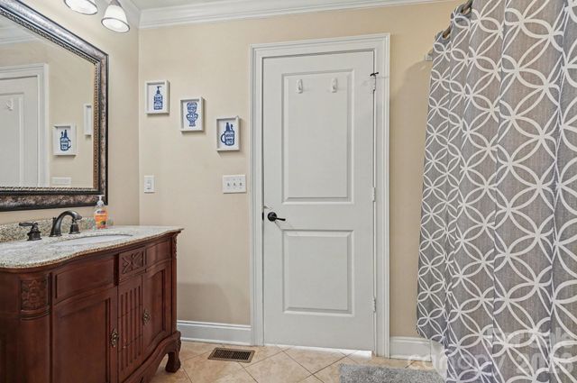 318 E Pressley Avenue, Mooresville, NC 28115