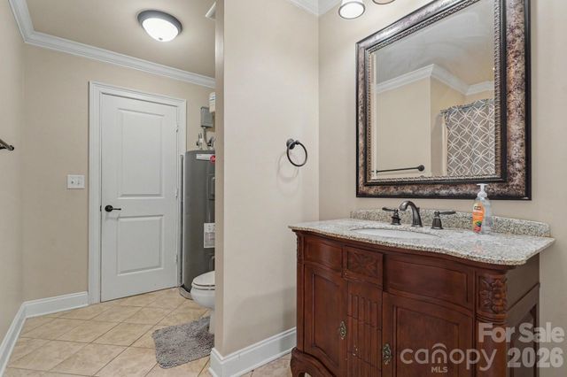 318 E Pressley Avenue, Mooresville, NC 28115