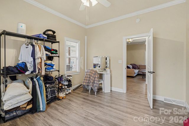 318 E Pressley Avenue, Mooresville, NC 28115