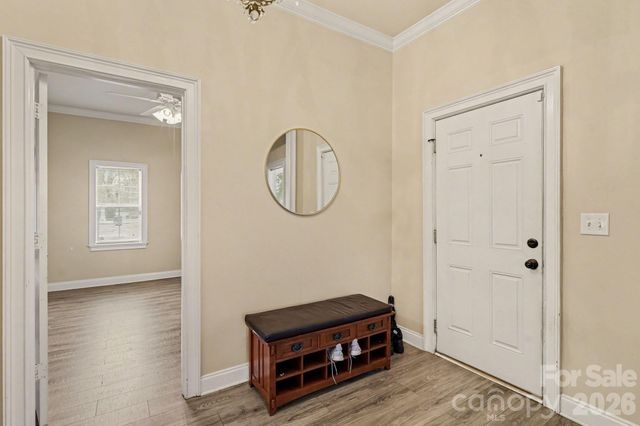 318 E Pressley Avenue, Mooresville, NC 28115