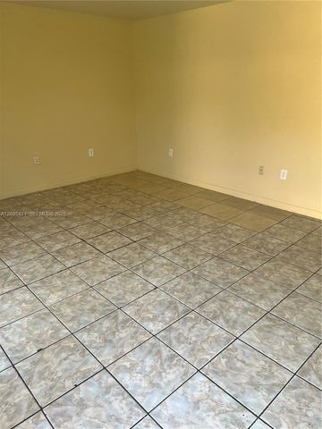 2111 NW 100th Street B, Miami, FL 33147