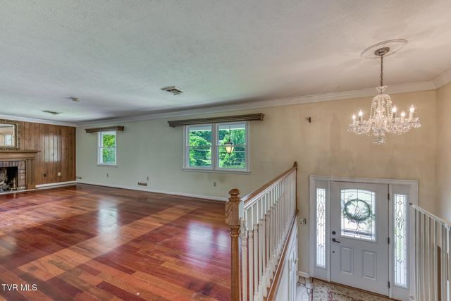 429 Hidden Valley Road, Kingsport, TN 37663