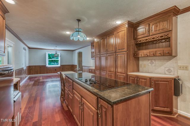 429 Hidden Valley Road, Kingsport, TN 37663